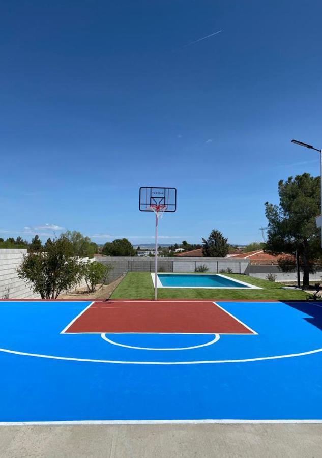 Casa Con Piscina, Villa Alarilla Fuentiduena de Tajo Екстериор снимка