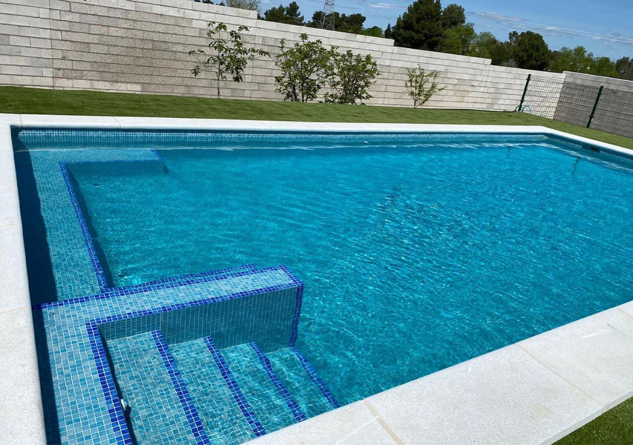 Casa Con Piscina, Villa Alarilla Fuentiduena de Tajo Екстериор снимка